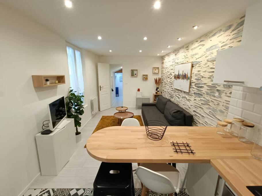 Douceurs Angevine Apartamento Angers Exterior foto